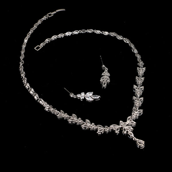 Zircon Simple Bridal Set - Image 5