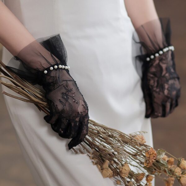 Women's Exquisite Lace Pearl Gloves - Image 7