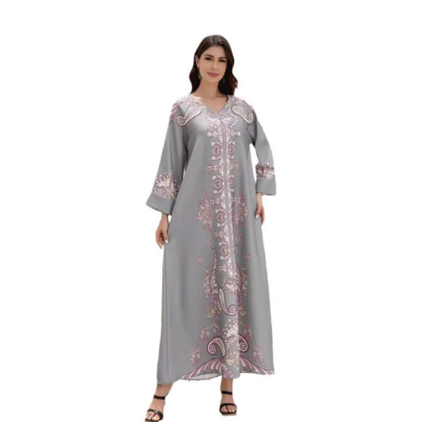 Muslim Women's Wear Robe Printing Hot Bead V-neck Turned Cuff Dress - Image 3