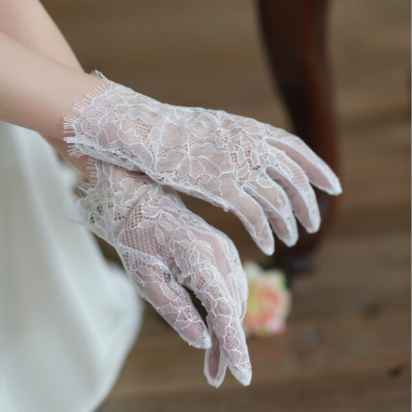 New Super Fairy White Lace Tulle Bride Photo Gloves - Image 6