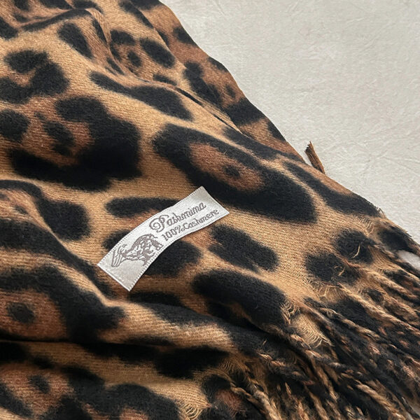 Female Vintage Leopard Print Artificial Cashmere Scarf - Image 5