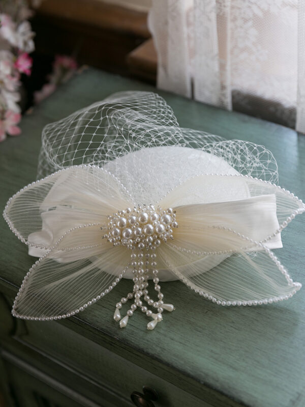 Vintage Mesh White Pearl Hat - Image 5