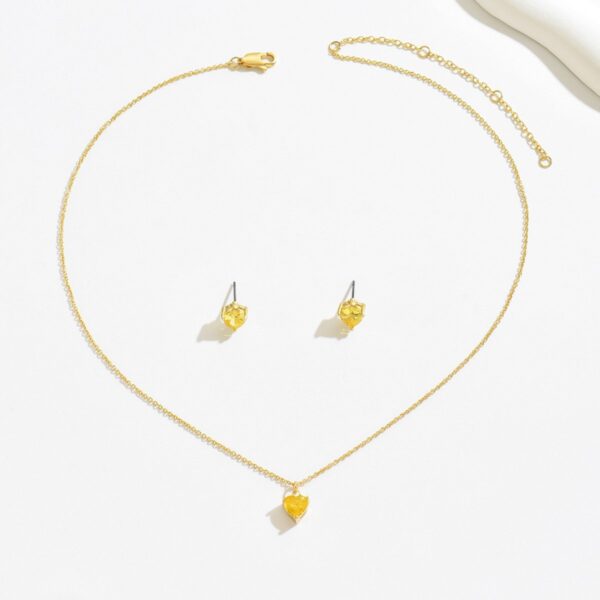 Elegant Heart-Shaped Yellow Crystal Pendant  Necklace And Stud Earrings Set - Image 4